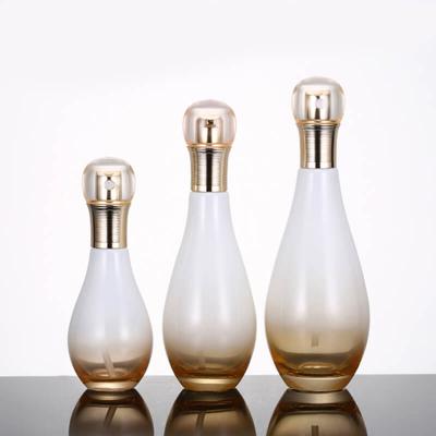 Роскошный набор стеклянных бутылочек для ухода за кожей в форме боулинга