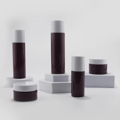 Набор стеклянных бутылок нового дизайна с алюминиевой винтовой крышкой для косметической упаковки
