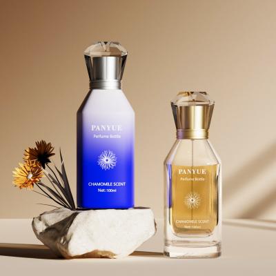 Флакон для духов с прямоугольной ромбовидной крышкой